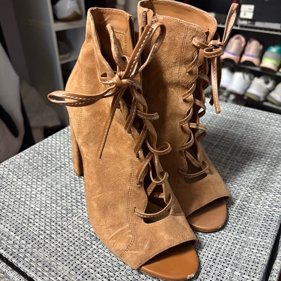 Tan Suede Sam Edelman Boots Size 9.5 - Picture 1 of 3